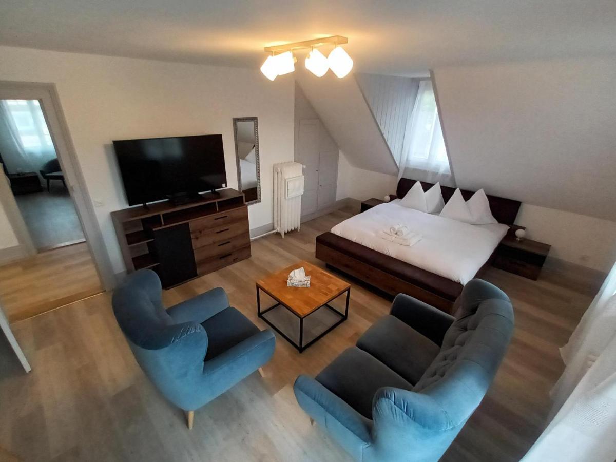 Henry'S Apartments อินเทอร์ลาเคน ภายนอก รูปภาพ