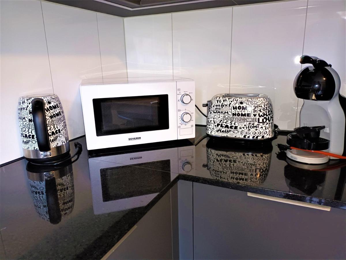 Henry'S Apartments อินเทอร์ลาเคน ภายนอก รูปภาพ