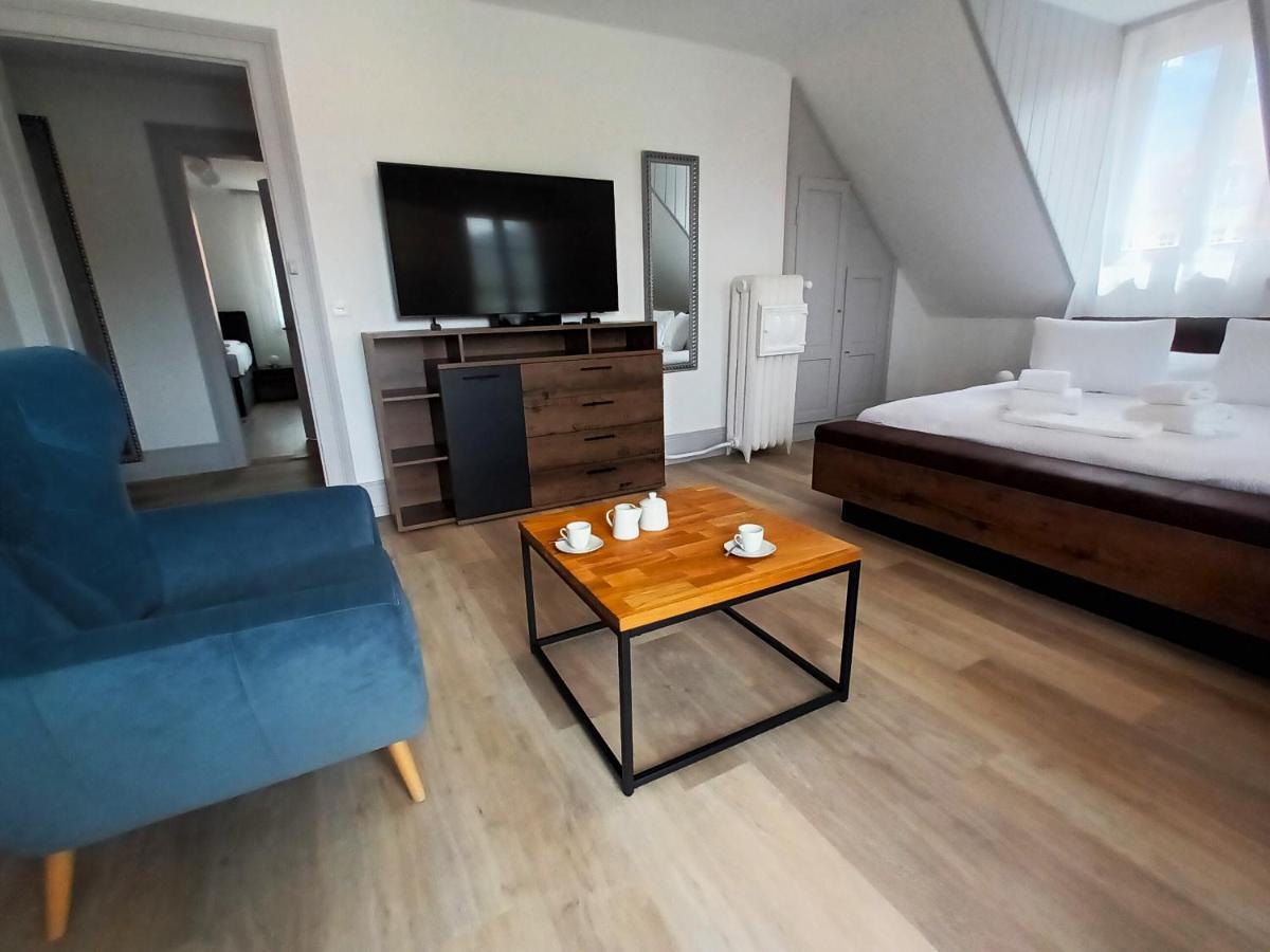Henry'S Apartments อินเทอร์ลาเคน ภายนอก รูปภาพ
