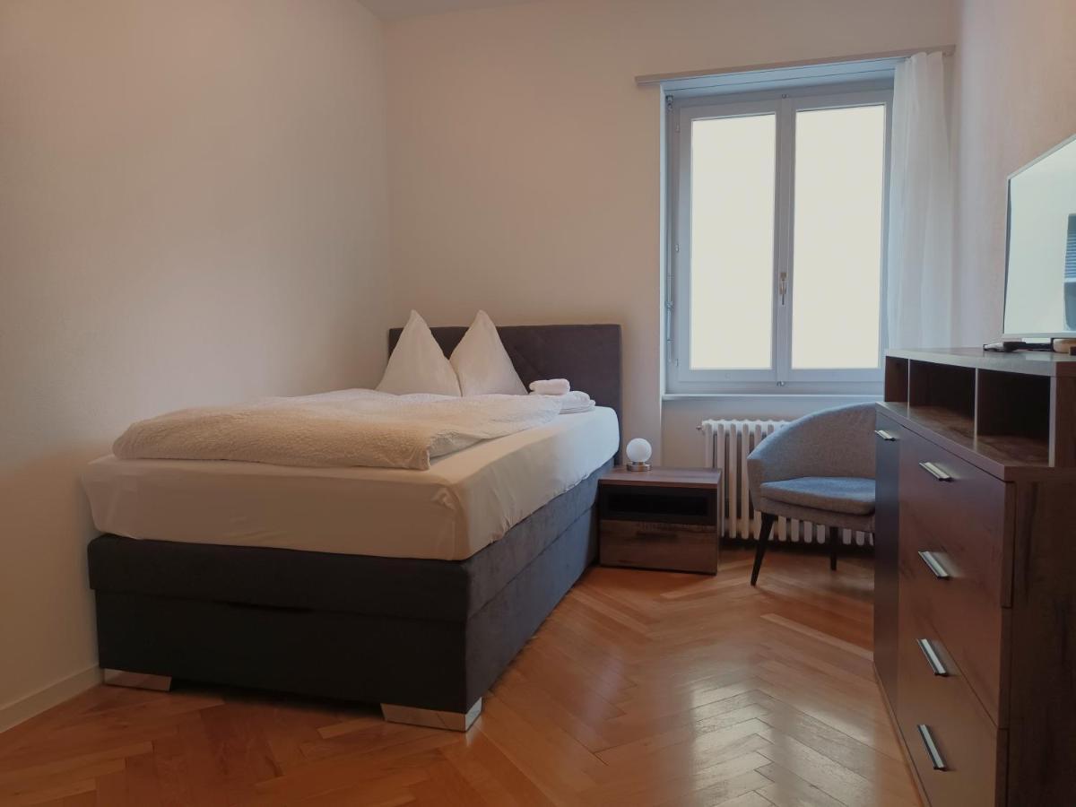 Henry'S Apartments อินเทอร์ลาเคน ภายนอก รูปภาพ