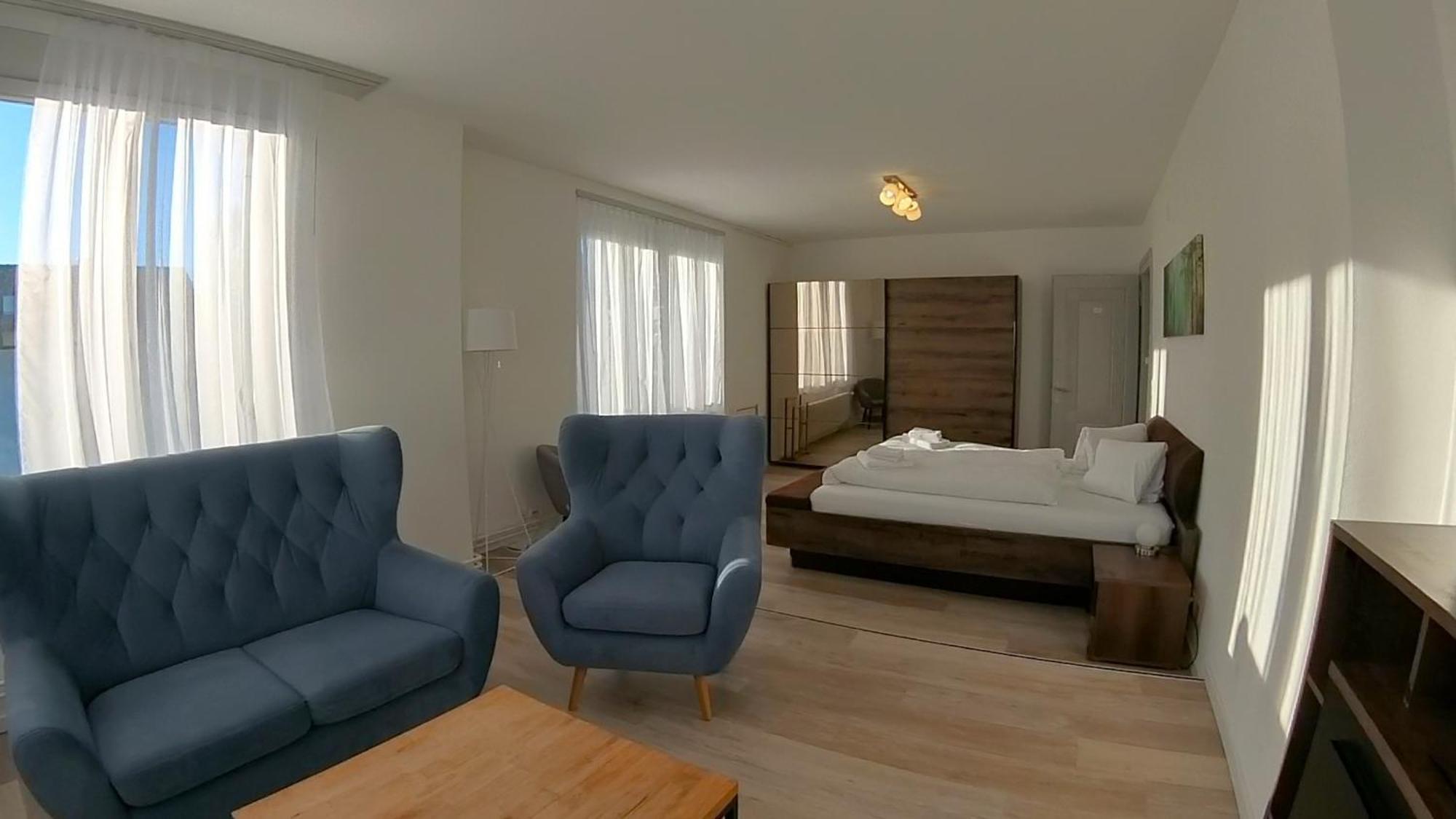 Henry'S Apartments อินเทอร์ลาเคน ภายนอก รูปภาพ